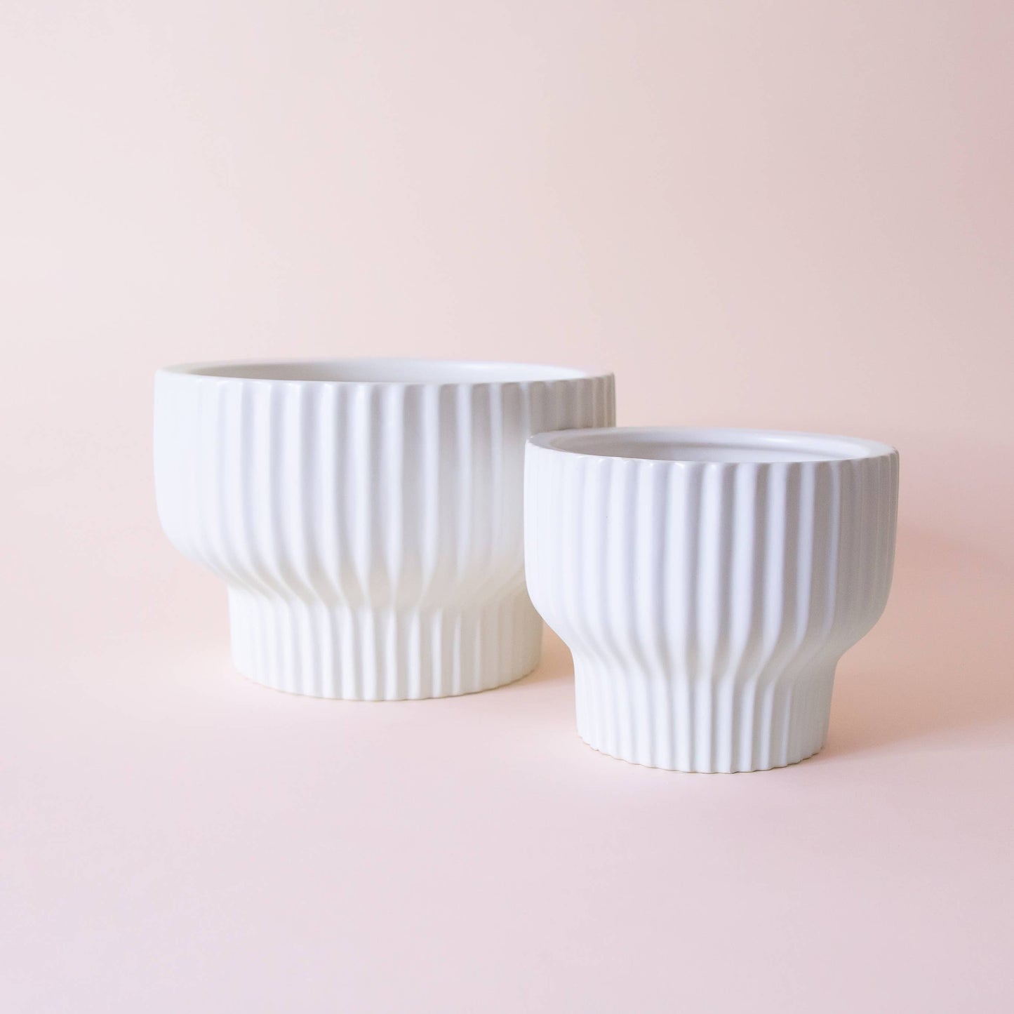 Presley Pedestal Vase | White: 4.5 inch