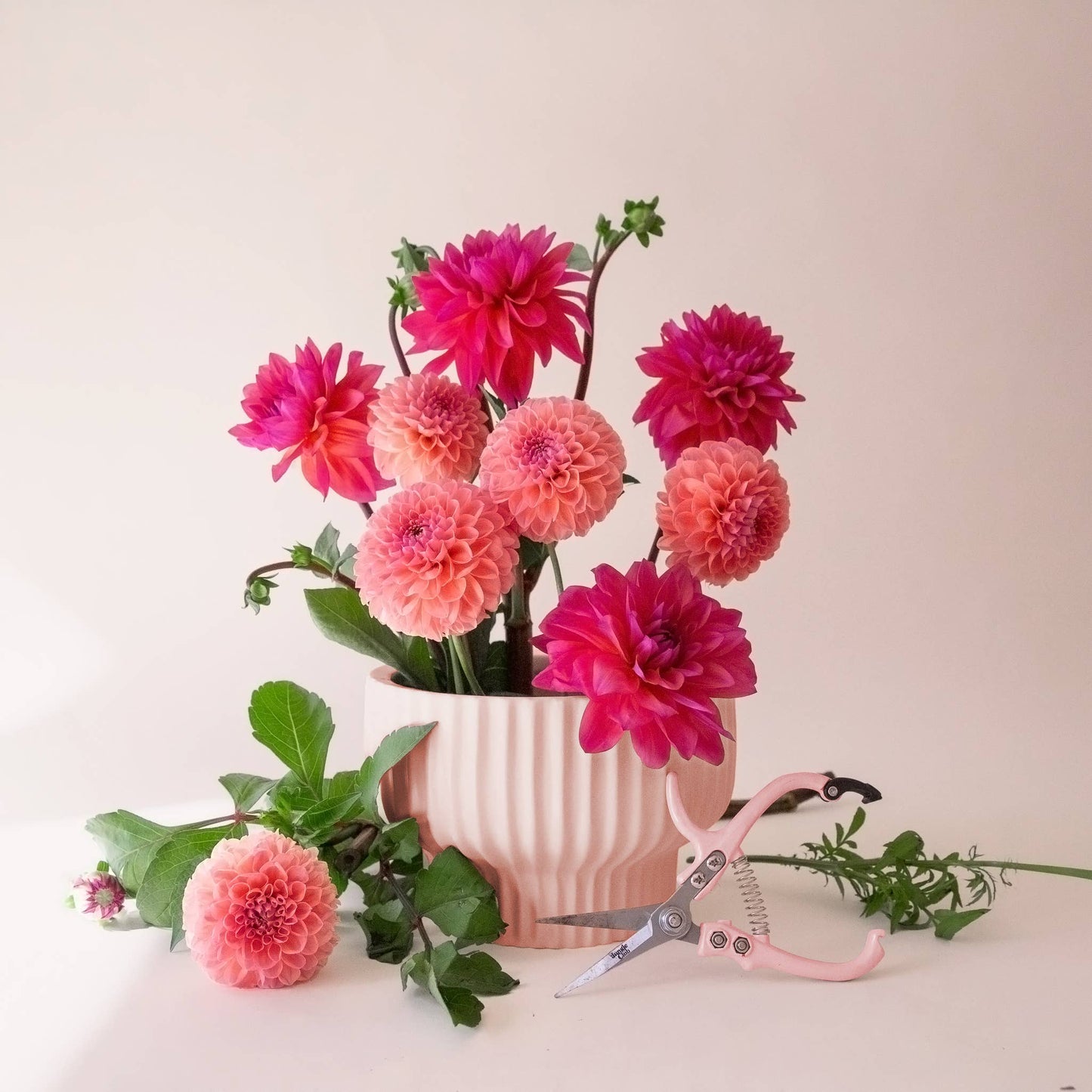 Presley Pedestal Vase | Ballerina: 4.5 inch